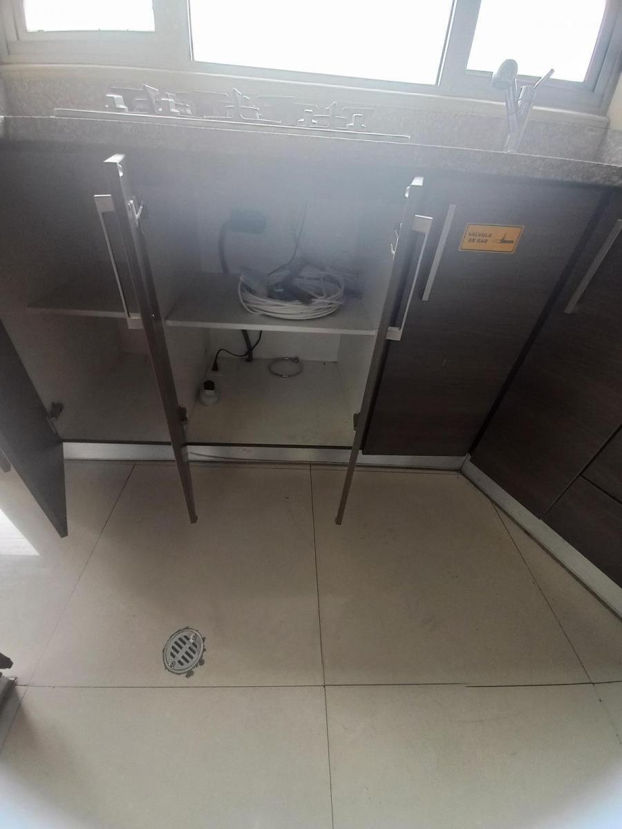 Vendo Excelente Suite en Edificio con Guardiania 24 H — imagen 8