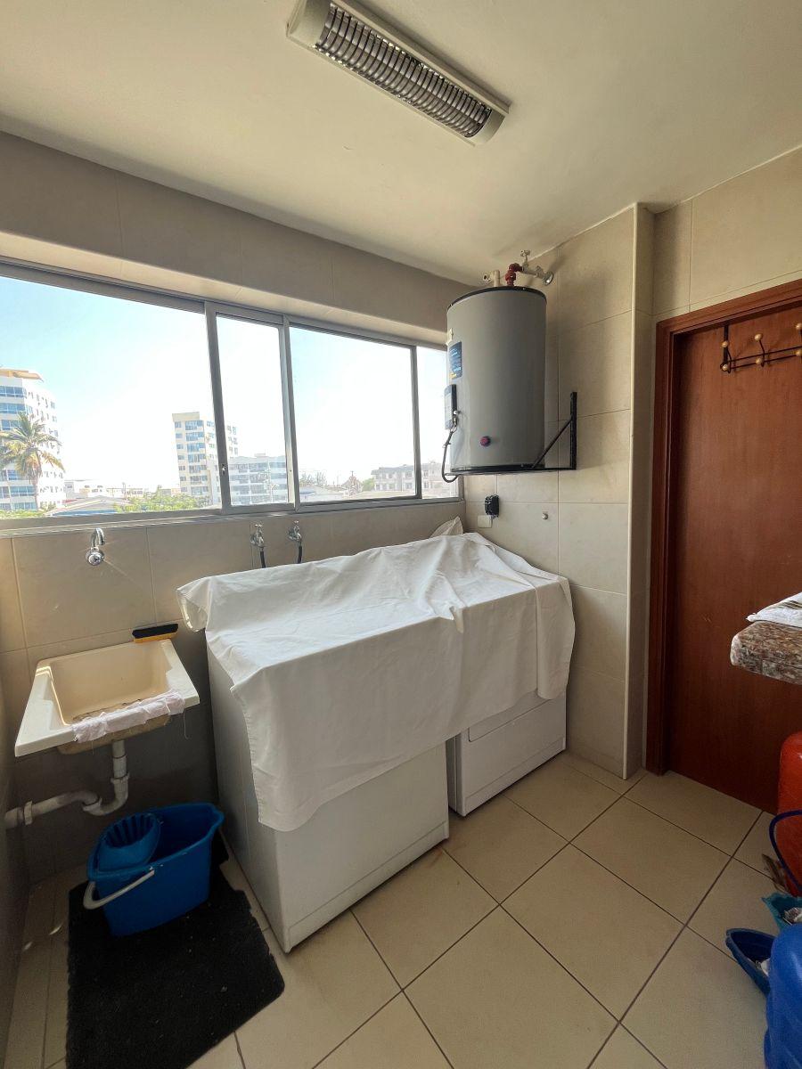 Departamento en Venta Al Pie del Mar – San Lorenzo, Salinas — imagen 4