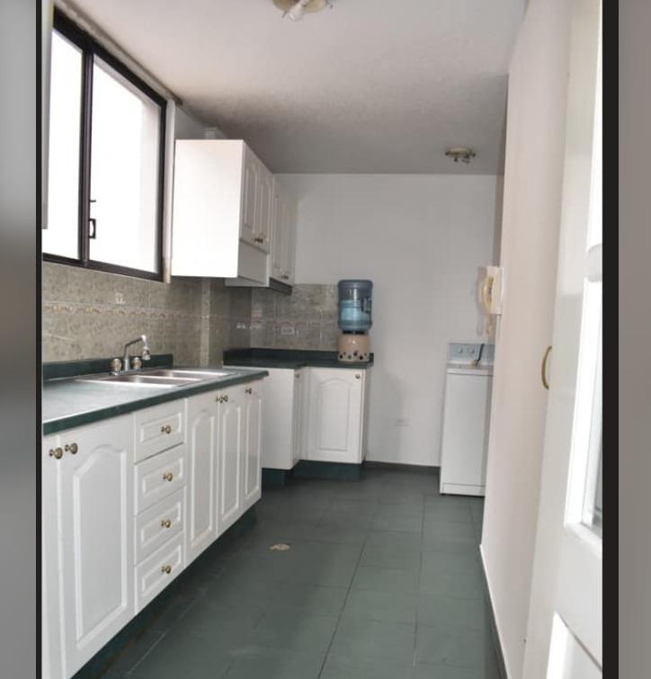 Venta Departamento Duplex Tres Dorm. Monteserrin Tercer Piso — imagen 9