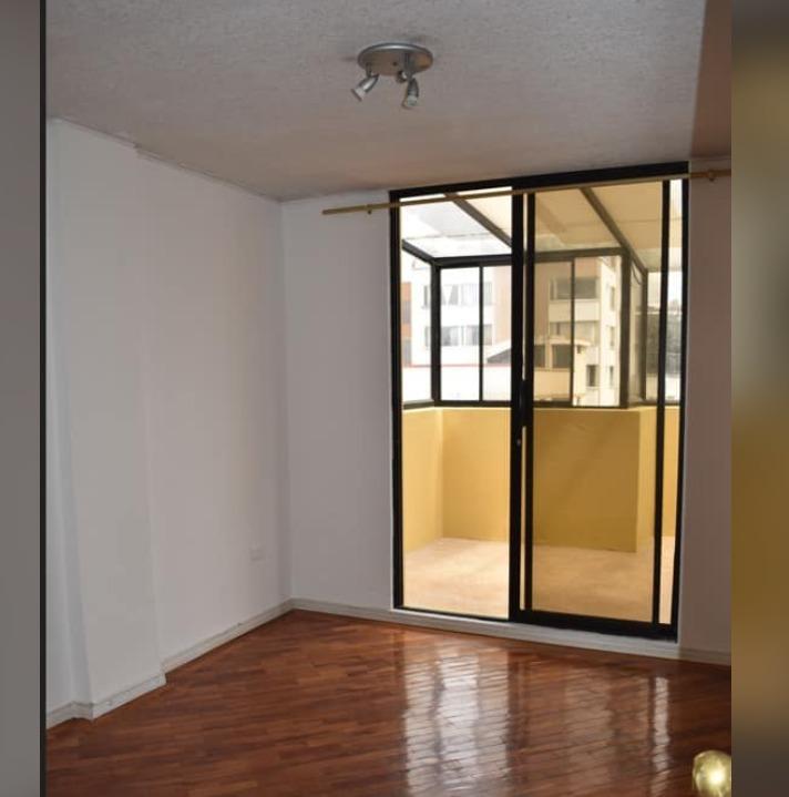 Venta Departamento Duplex Tres Dorm. Monteserrin Tercer Piso — imagen 7