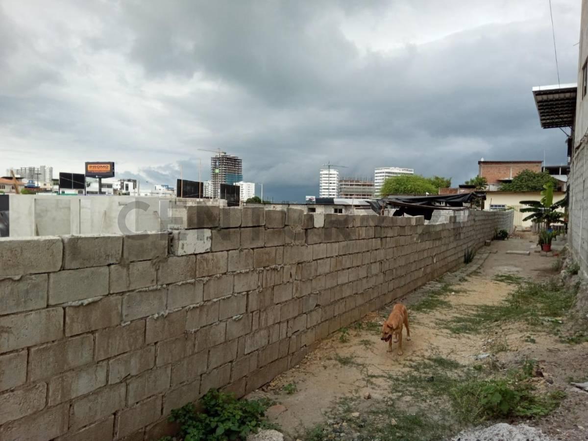 Venta Exclusivo Lote Residencial en Umiña Atras de Hyundai - Manta, Manabí — imagen 3