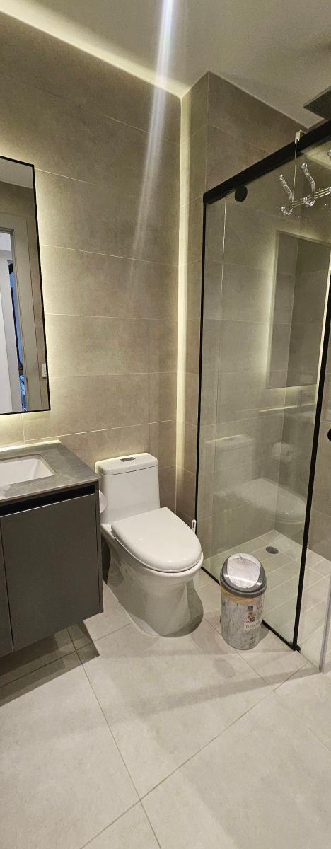 Quito, Iñaquito Alto, Moderno Departamento en Venta Dentro de Edificio Privado — imagen 3