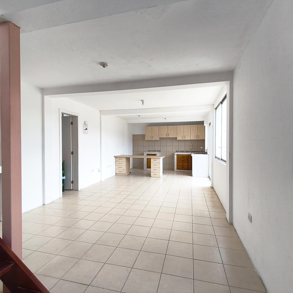 Venta de Terreno con Casa en Alma Lojana, Puengasi — imagen 8