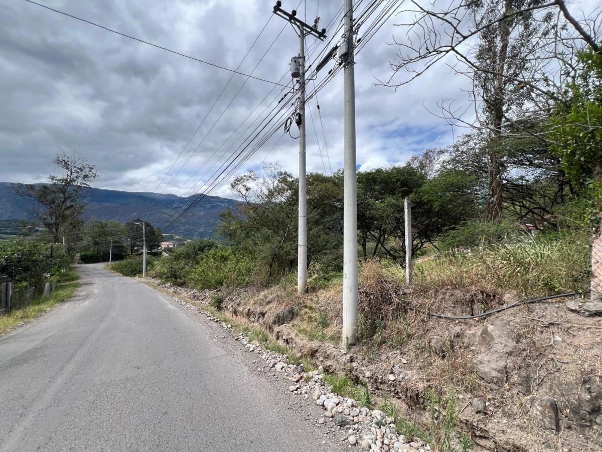 Hermosa Terreno Esquinero 1813 m² de Oportunidad en Venta - Yunguilla, Azuay — imagen 10