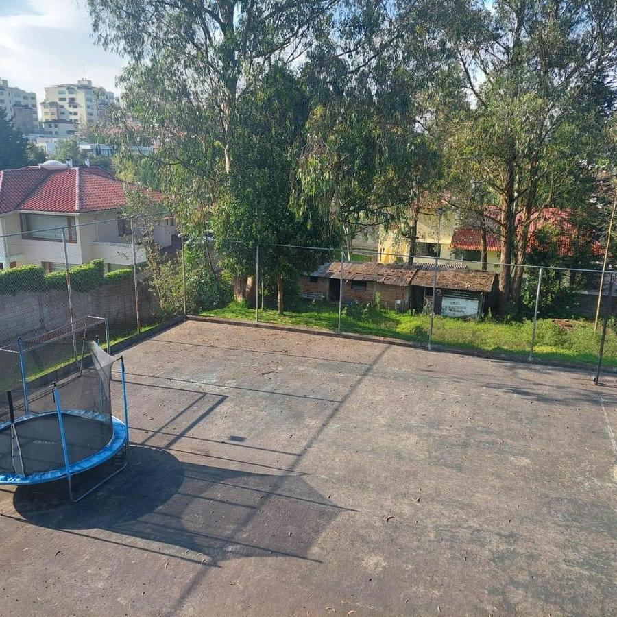 Terreno de Venta en Urbanización Campo Alegre, Quito — imagen 2
