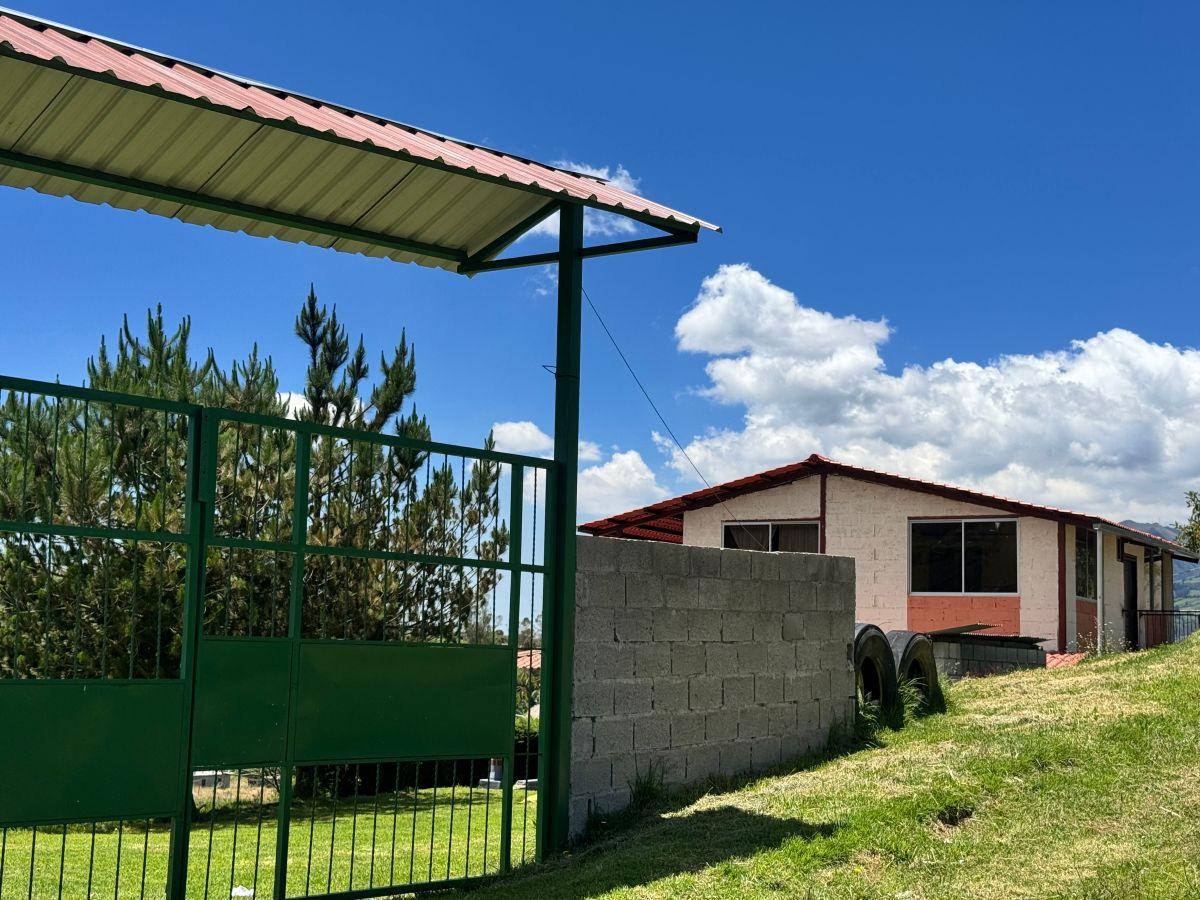Terreno 1817 con Casa de 160 m² Estratégicon con 3 Frentes, Catzuqui de Velazco — imagen 8
