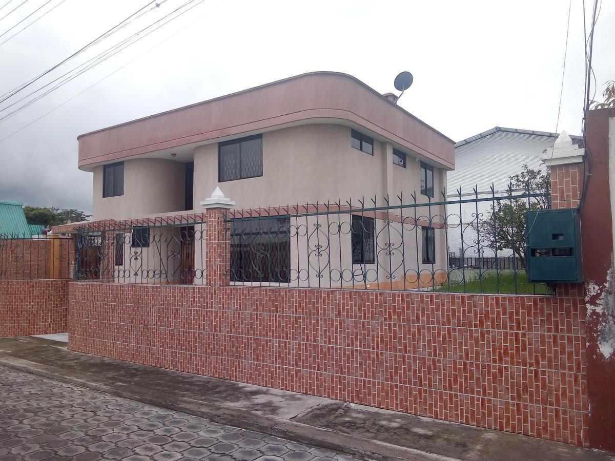 Casa en Venta, Amplia, 604 m de Terreno, Sector Calderón — imagen 8