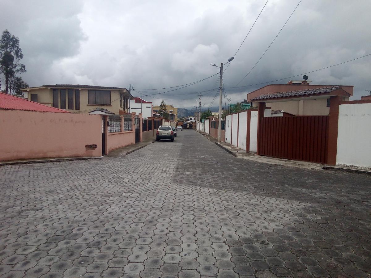Casa en Venta, Amplia, 604 m de Terreno, Sector Calderón — imagen 7