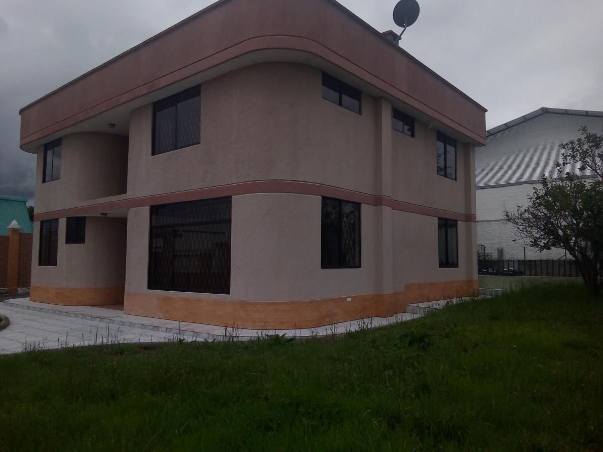 Casa en Venta, Amplia, 604 m de Terreno, Sector Calderón — imagen 6