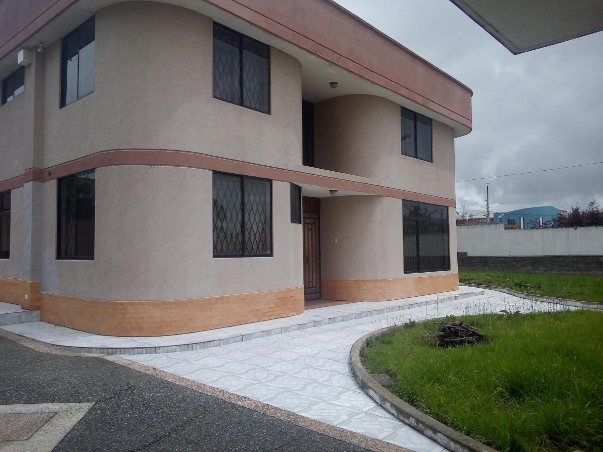 Casa en Venta, Amplia, 604 m de Terreno, Sector Calderón — imagen 3