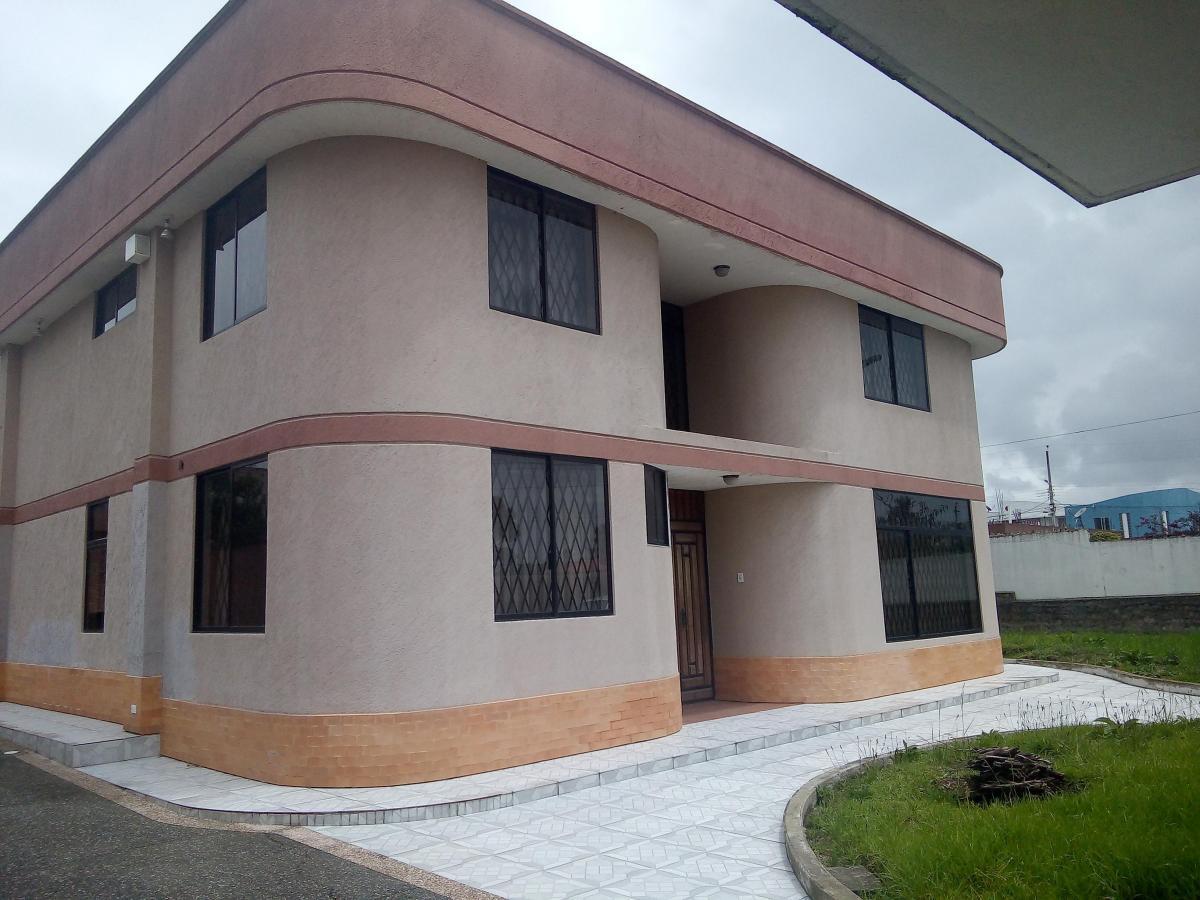 Casa en Venta, Amplia, 604 m de Terreno, Sector Calderón — imagen 2