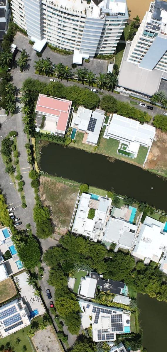 Blue Bay - Terreno Esquinero con Vista Al Lago en Venta - Isla Mocoli, Guayas — imagen 8
