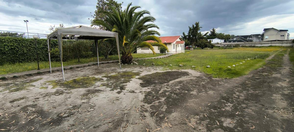 Terreno de 3.420 m en Mariana de Jesus — imagen 9
