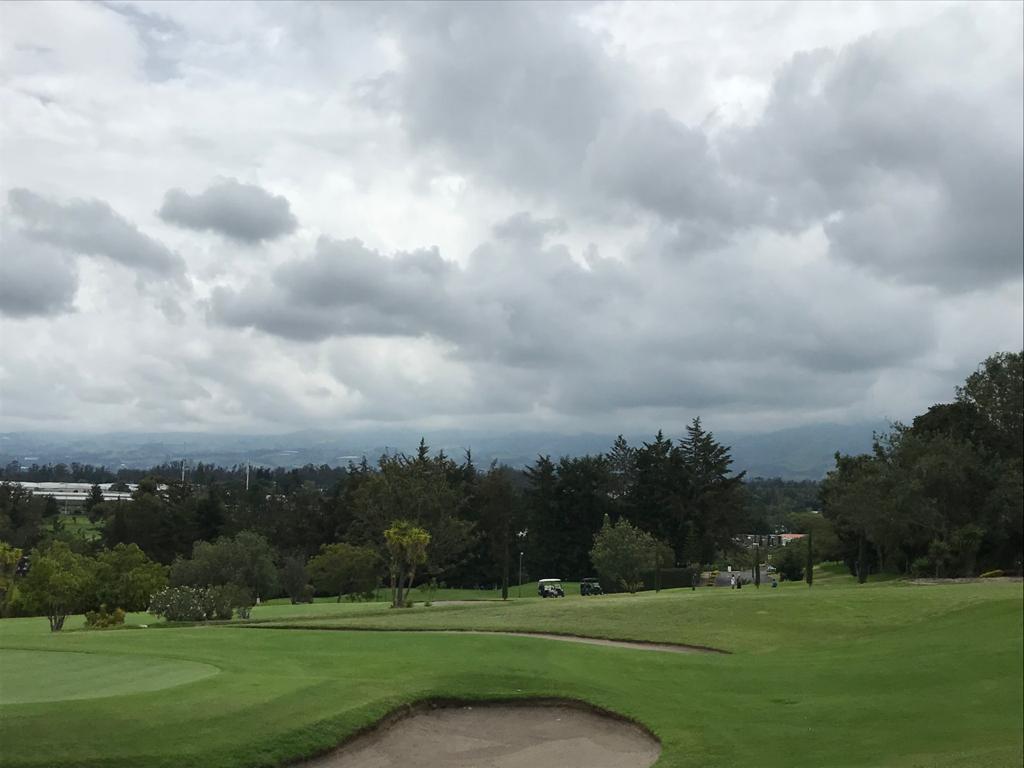 Venta Oportunidad Terreno Club Privado Arrayanes, Puembo 1100 m² — imagen 10