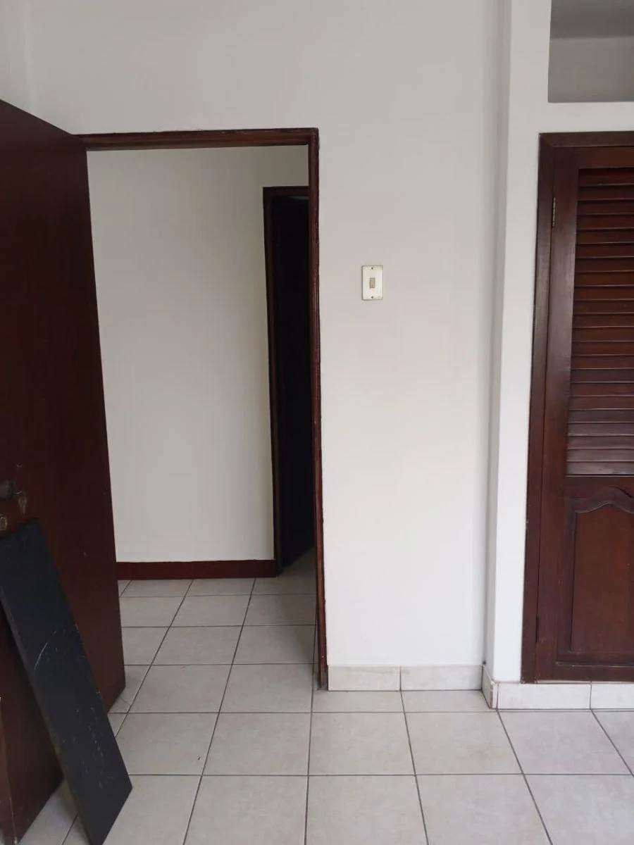 Centro Calles Mendiburo / Cordova "Vendo Dpto.", Guayas — imagen 5