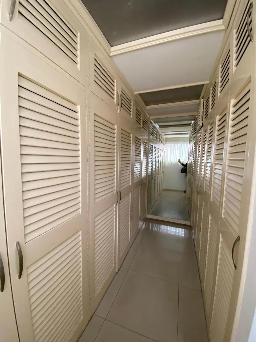 Departamento 4 Habitaciones - en Venta - 300 m² - Gonzalez Suarez — imagen 2