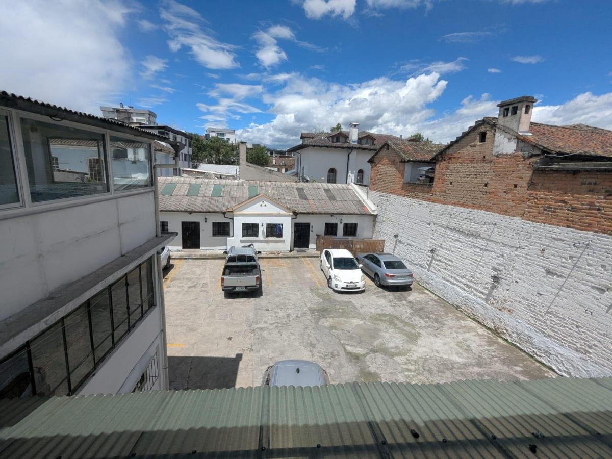 Casa Patrimonial de Venta en El Sector de La Mariscal y Amazonas — imagen 10
