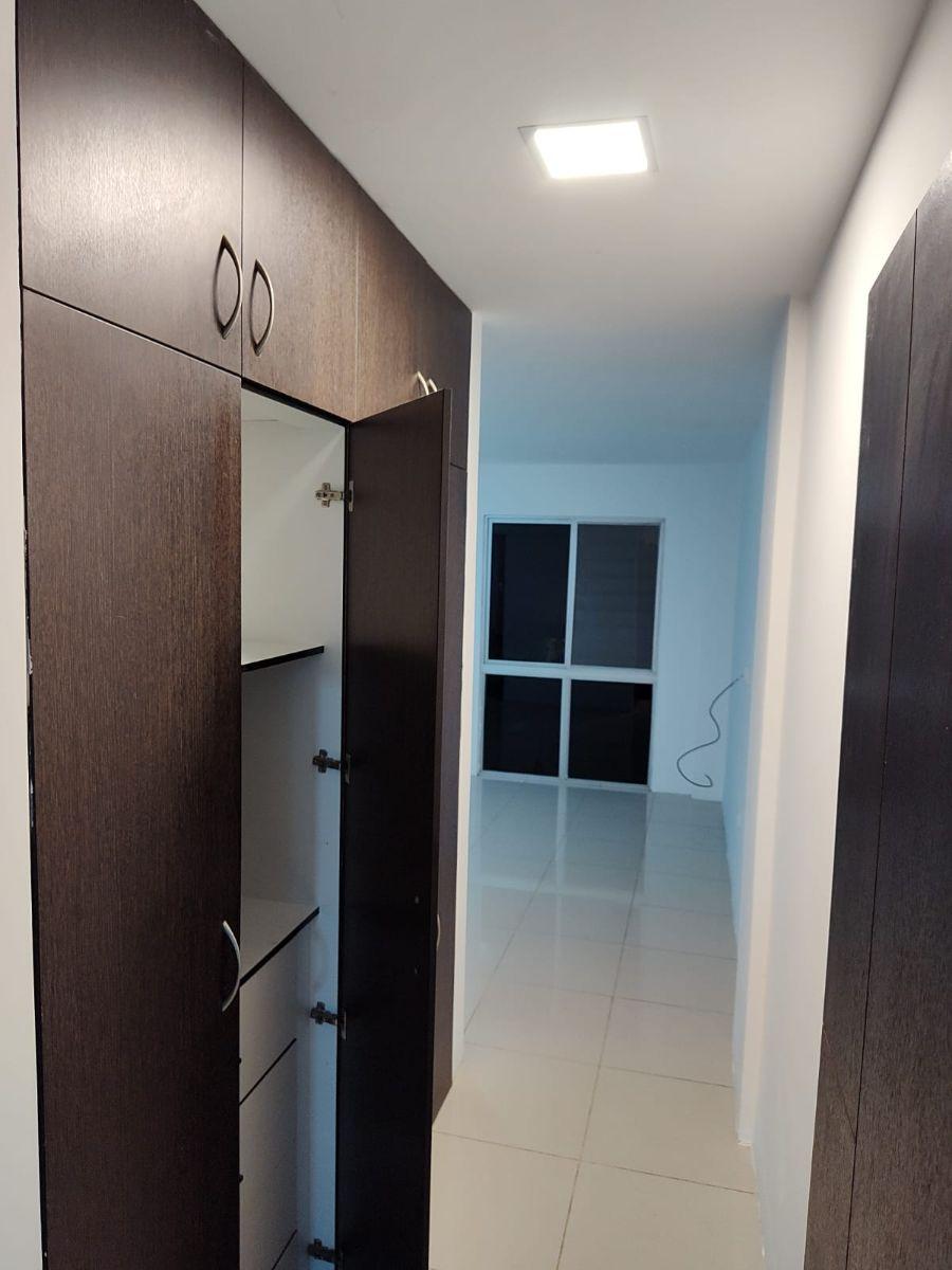 Vendo Departamento en Urb. Puerto Azul, Via a La Costa. Guayas — imagen 7