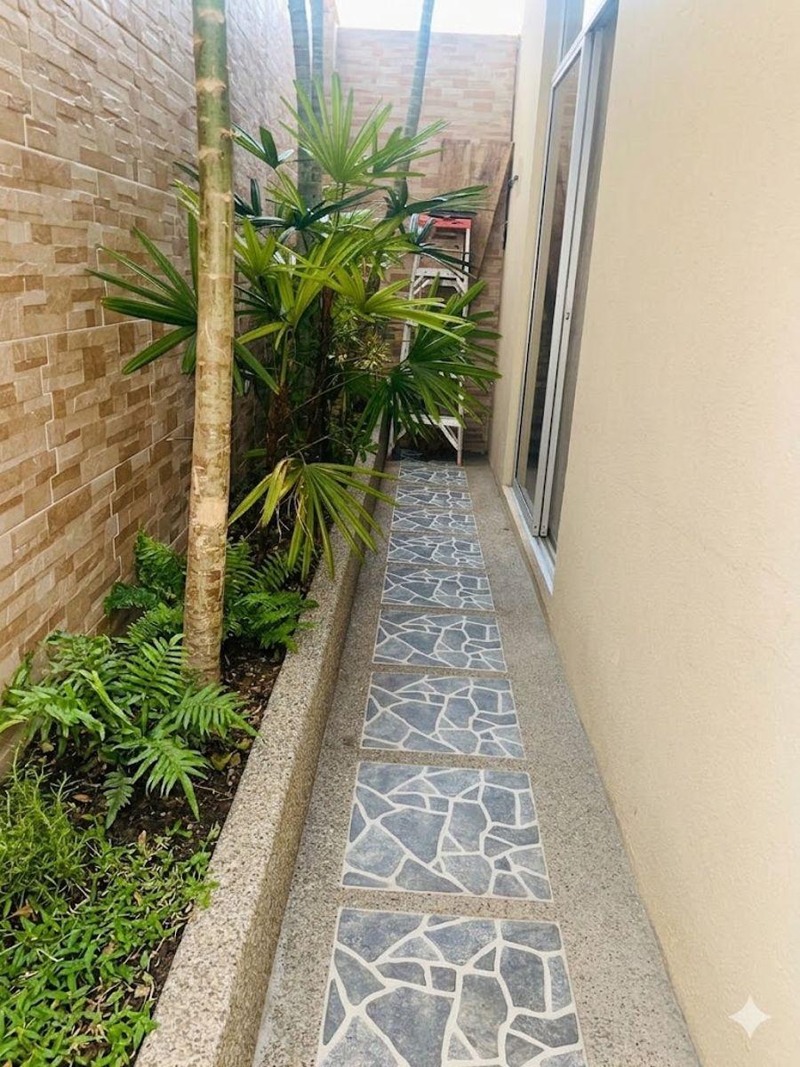Casa en Venta Urbanización Castilla, Esquinera 127,5 m², 4 Habitc - Mons García, Guayas — imagen 7