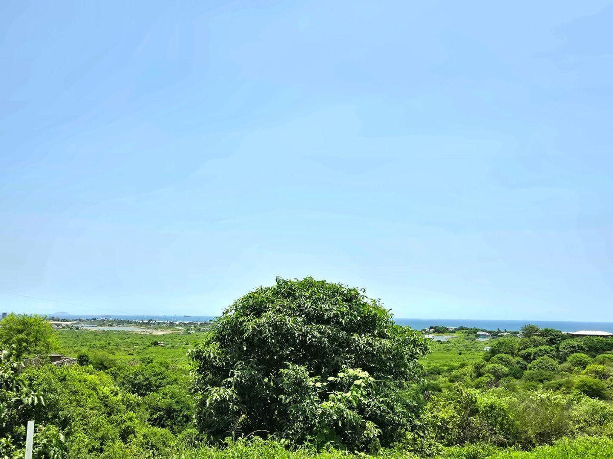 Casa en Venta 1 Planta, 3 Dorm., Amplio Terreno - Punta Blanca, Entrada 6, Ruta del Spondylus — imagen 8