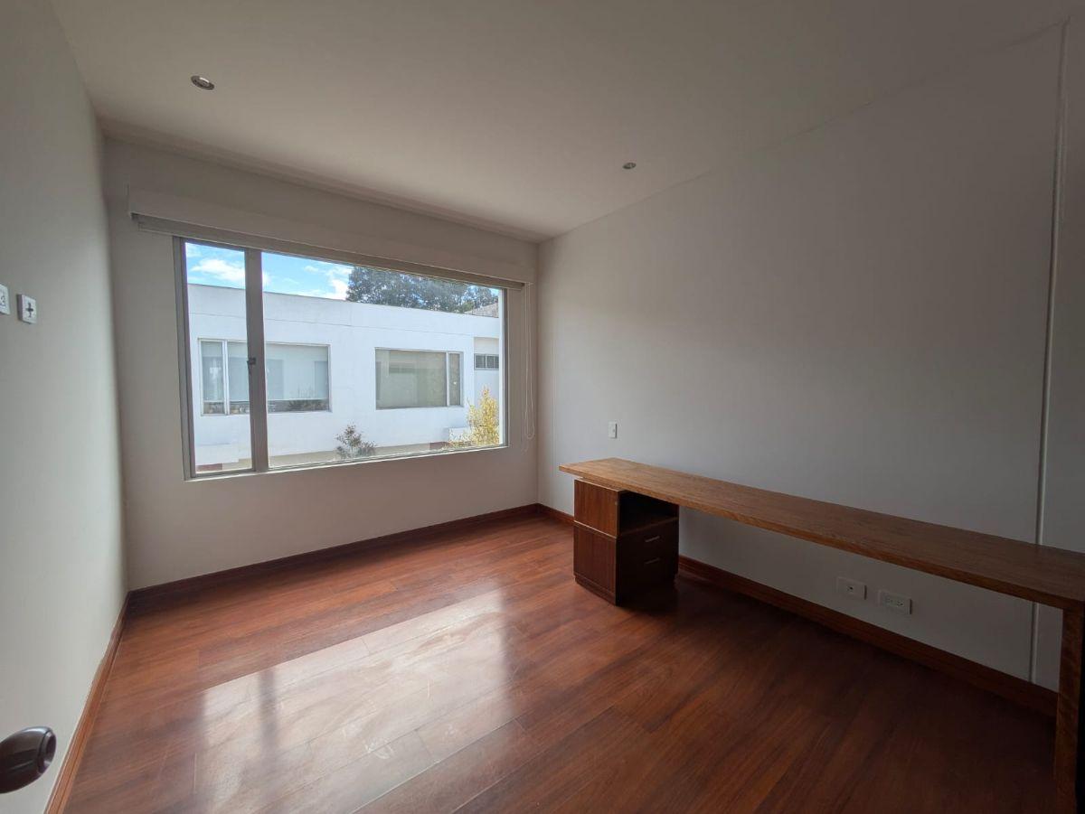 Hermosa Casa de Venta en San Patricio — imagen 6