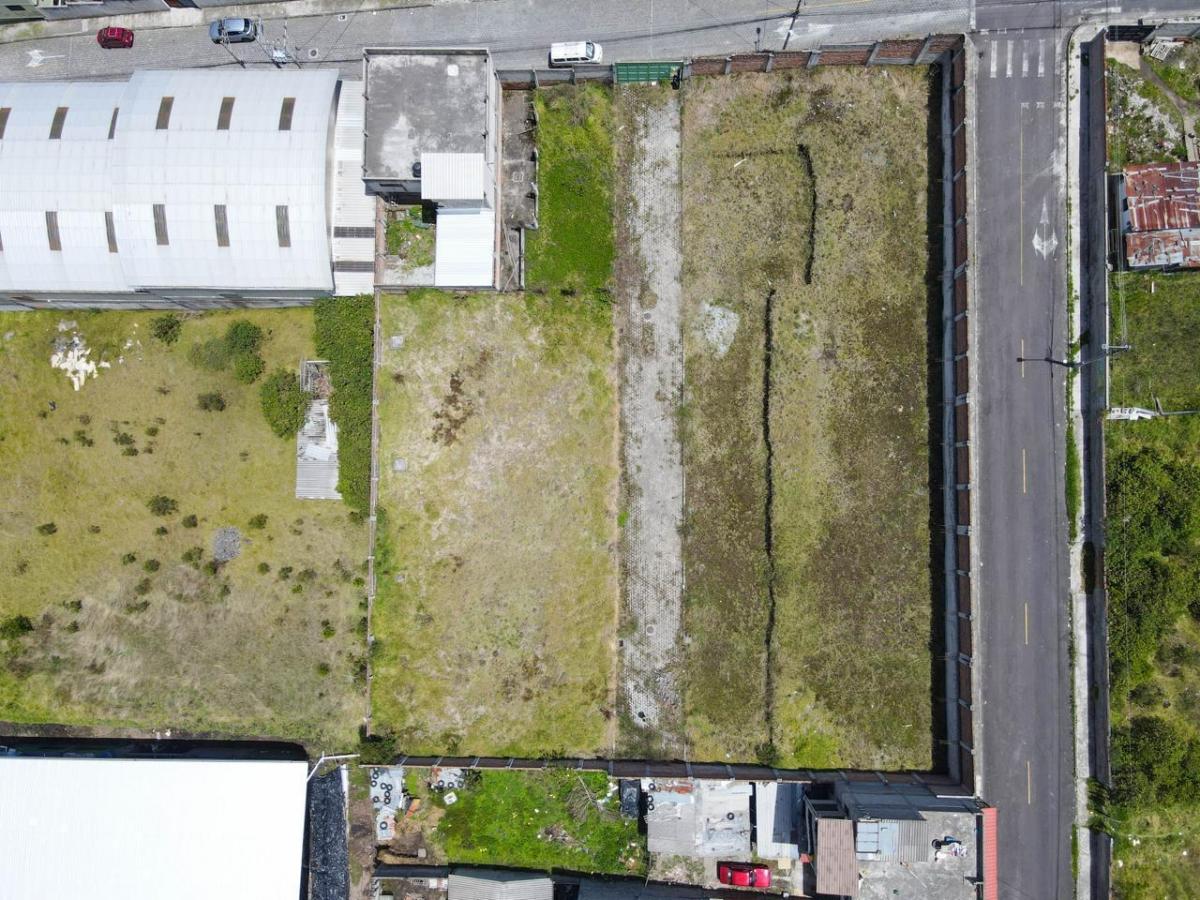 Espacio, Ubicación y Proyección: Terreno Único a Pasos de La Av Simón Bolívar — imagen 10