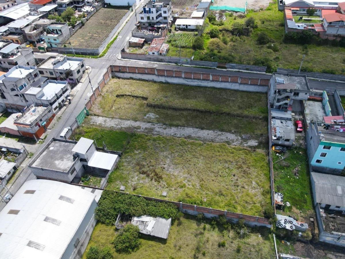 Espacio, Ubicación y Proyección: Terreno Único a Pasos de La Av Simón Bolívar — imagen 6