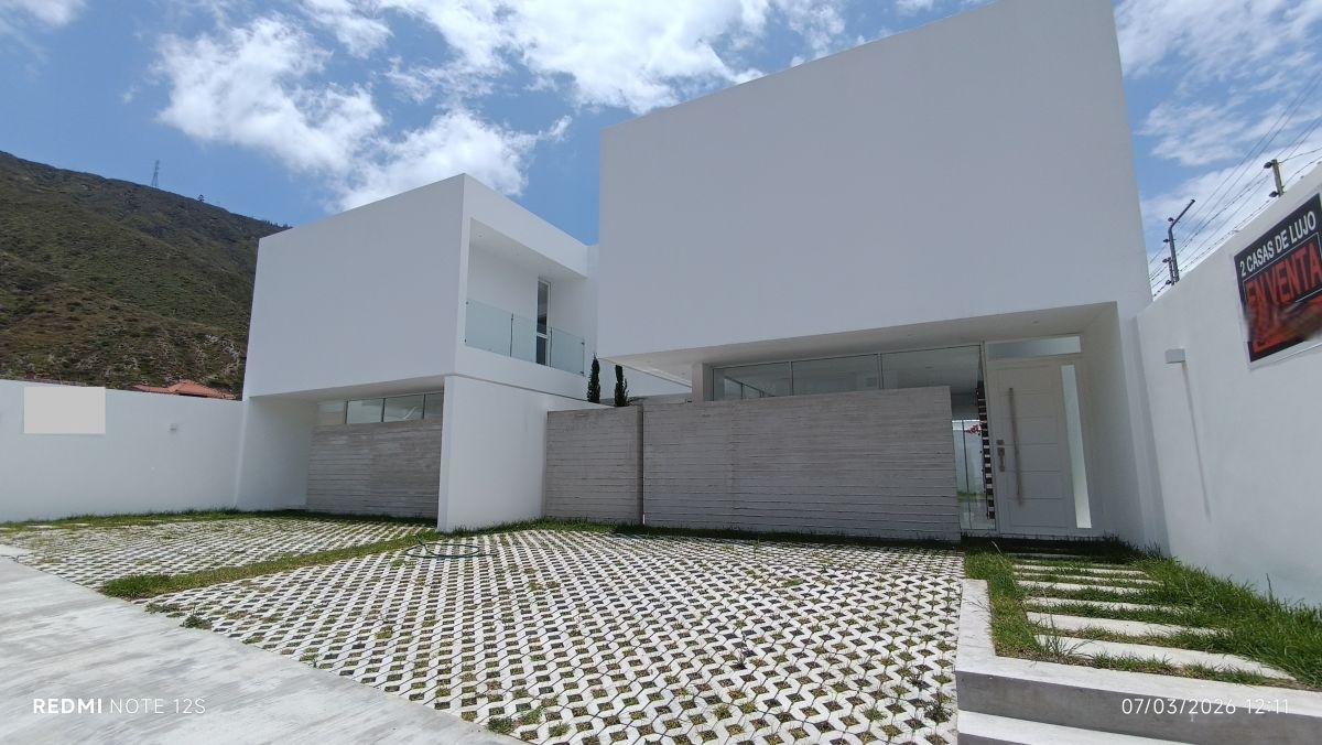 Casa en Venta en La Urbanización Ldu. Diseño Minimalista y Elegancia — imagen 9