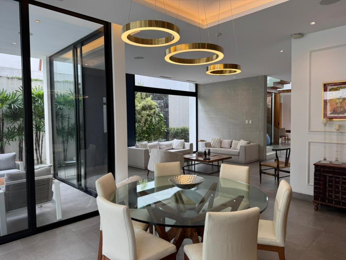Casa Moderna en Venta Ubicada en Isla Mocoli - Samborondon, Guayas — imagen 6