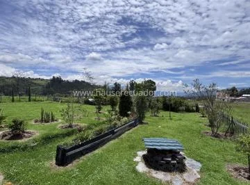En Renta 10.000 Y/o 5.000 m² de Terreno con Cabaña | Vía Cascadas Condor Machay - Valle de Los Chillos — imagen 2