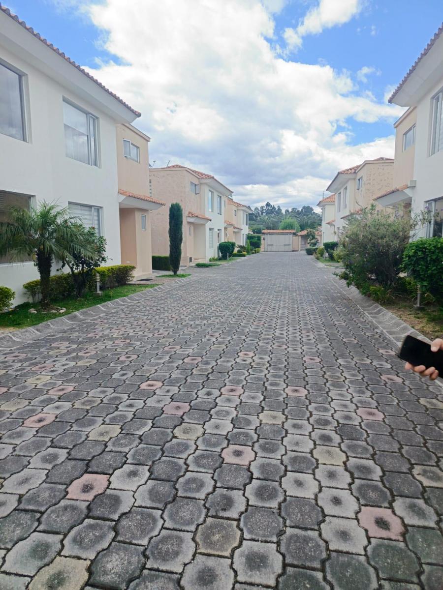 Vendo Casa Sector Dean San Jose del Valle - Los Chillos — imagen 7