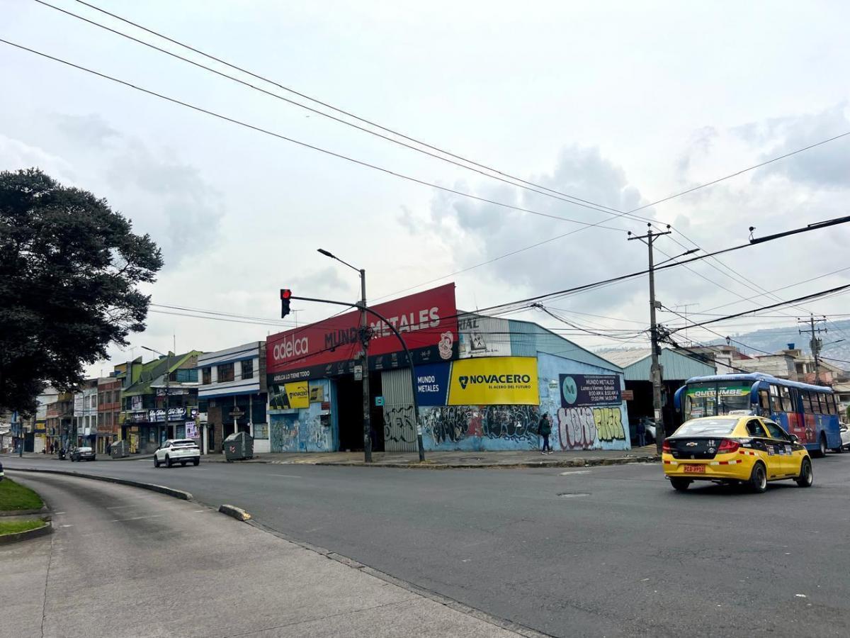 Mv - Sector Pintado, Av Mariscal Sucre en Venta Terreno Comercial 690,83 m² — imagen 7