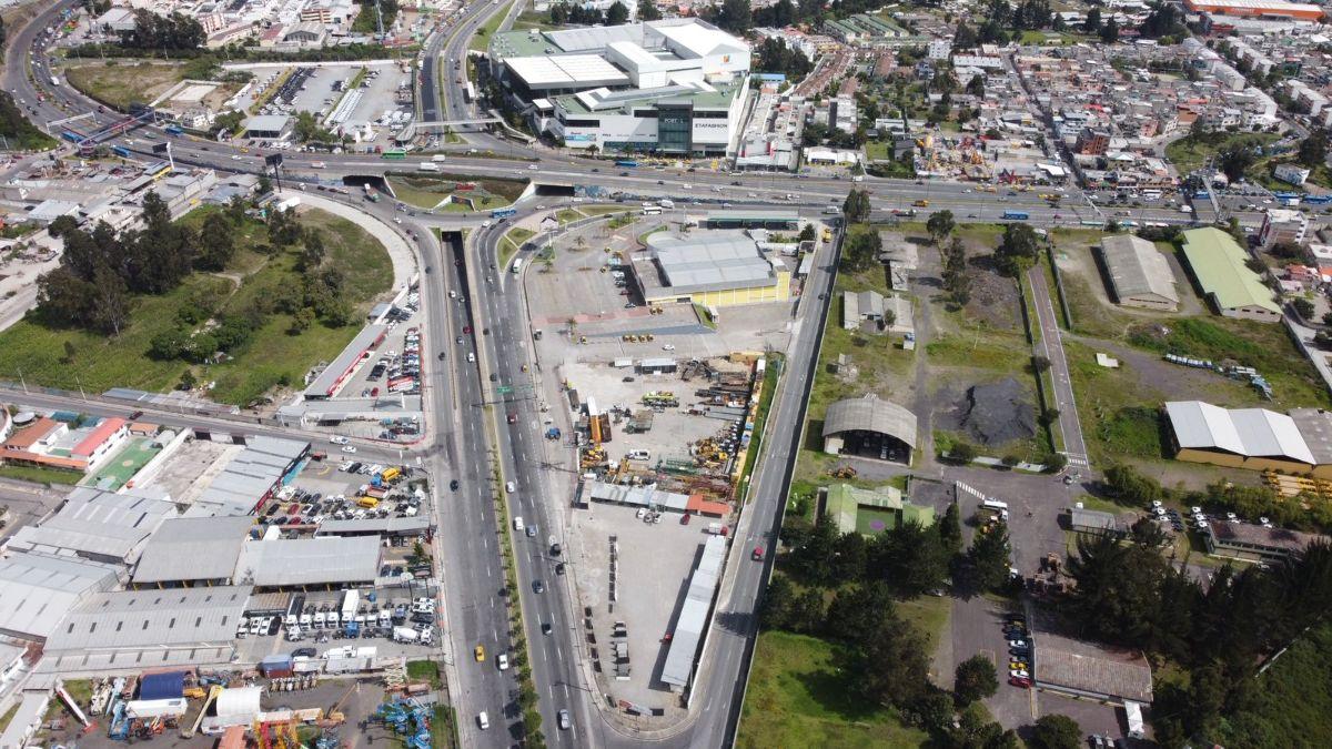 Terreno Estratégico en Venta Frente Al Portal Shopping Norte de Quito — imagen 4