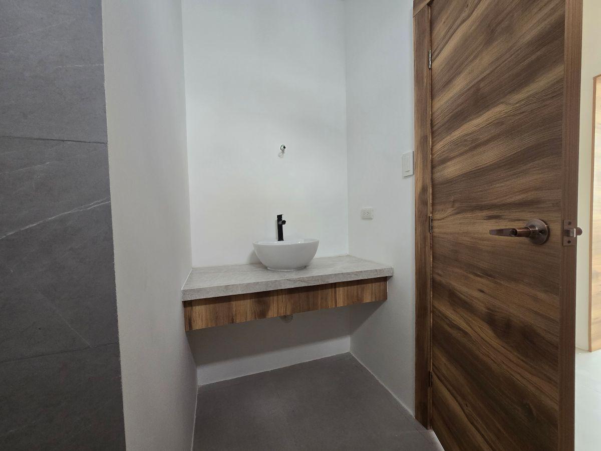 Vendo Casa en Urbanización San Antonio de Estreno, Guayas — imagen 9