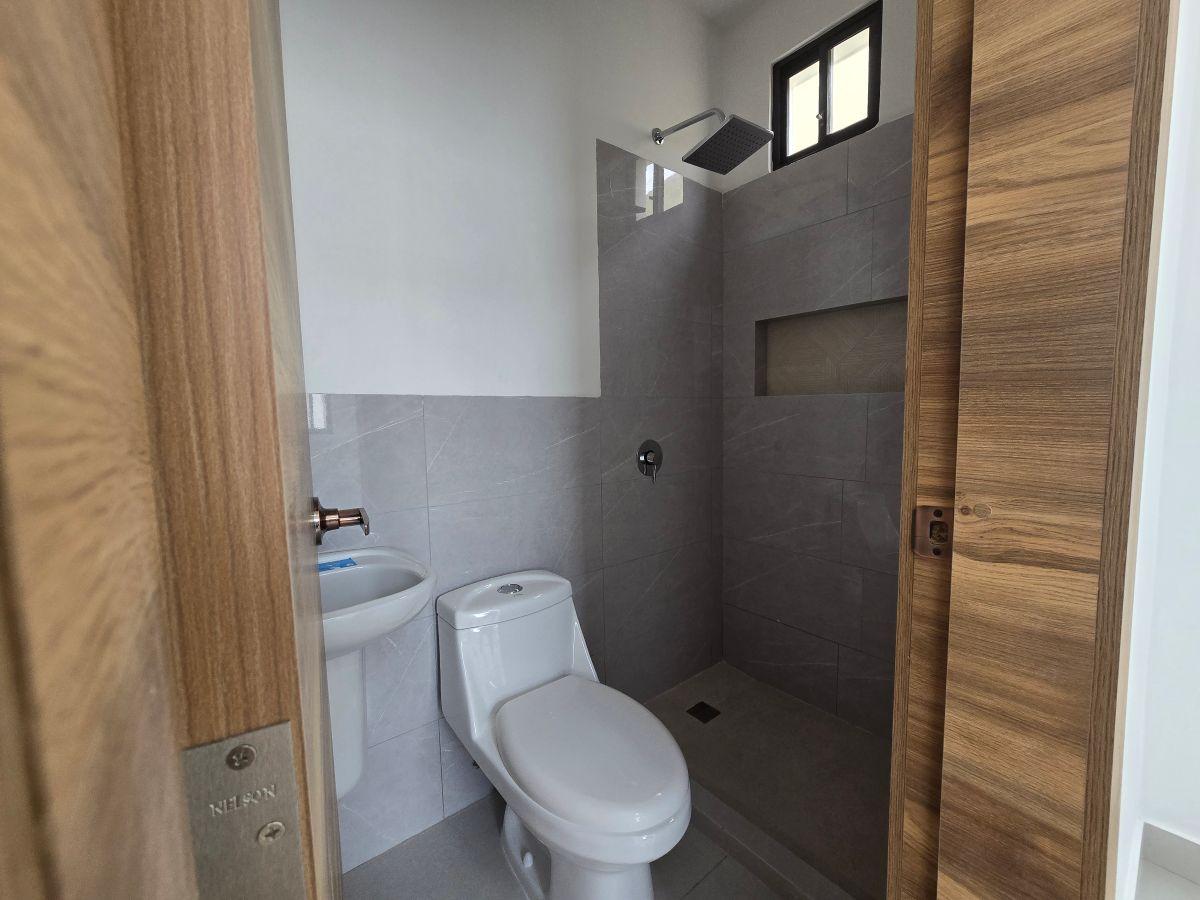 Vendo Casa en Urbanización San Antonio de Estreno, Guayas — imagen 8