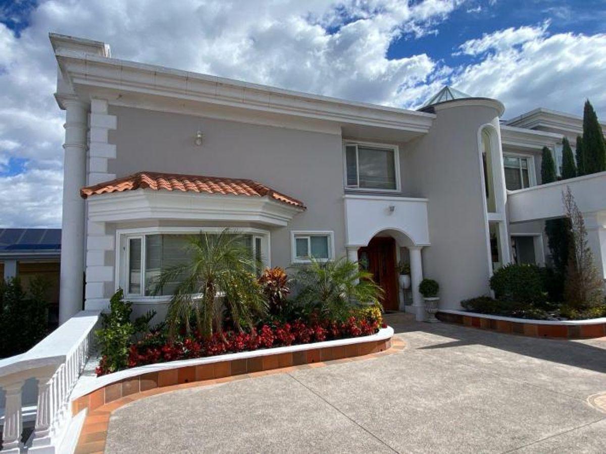 Elegante Casa Cumbaya 500 m². Exclusivo Conjunto, Piscina. Venta o Renta — imagen 9