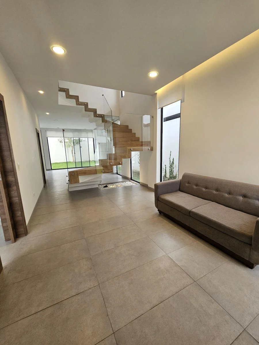 Casa Moderna en Venta en Ciudad Celeste Nuevo Samborondón – Minimalista, Amplia y Equipada, Guayas — imagen 10