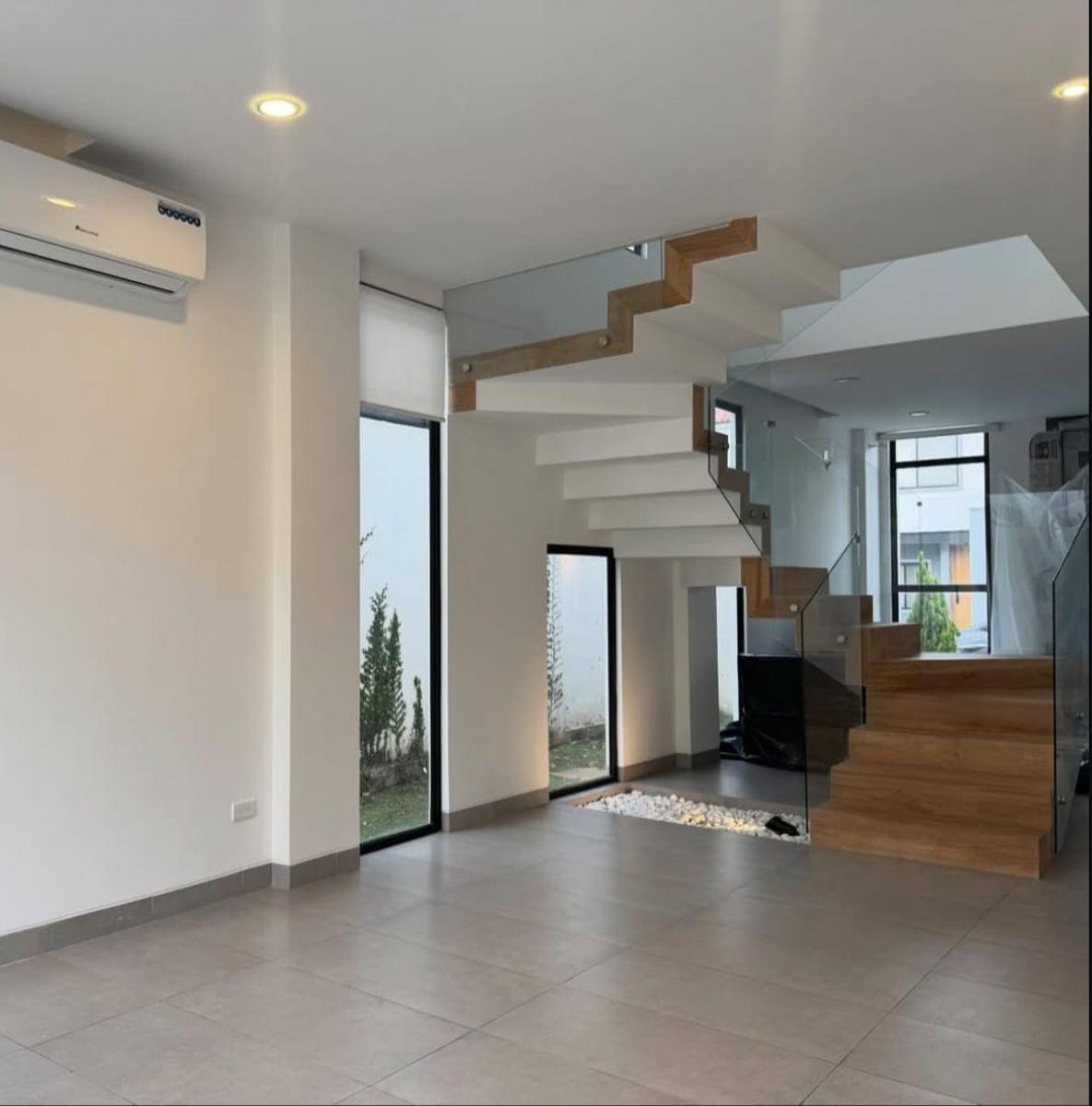 Casa Moderna en Venta en Ciudad Celeste Nuevo Samborondón – Minimalista, Amplia y Equipada, Guayas — imagen 9