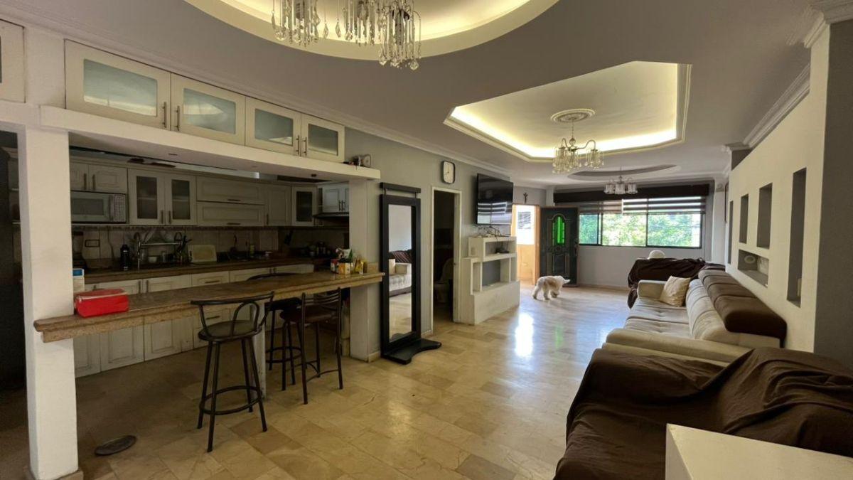 Casa en Venta en Mirador del Norte con Piscina - N. Dorado, Guayas — imagen 5