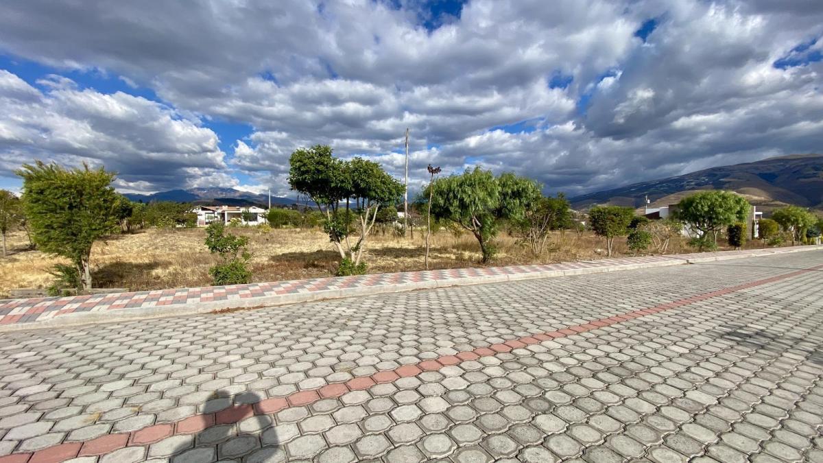 Terreno de 800 m² de Venta en Tabacundo (Urb. Hacienda La Pradera) — imagen 10