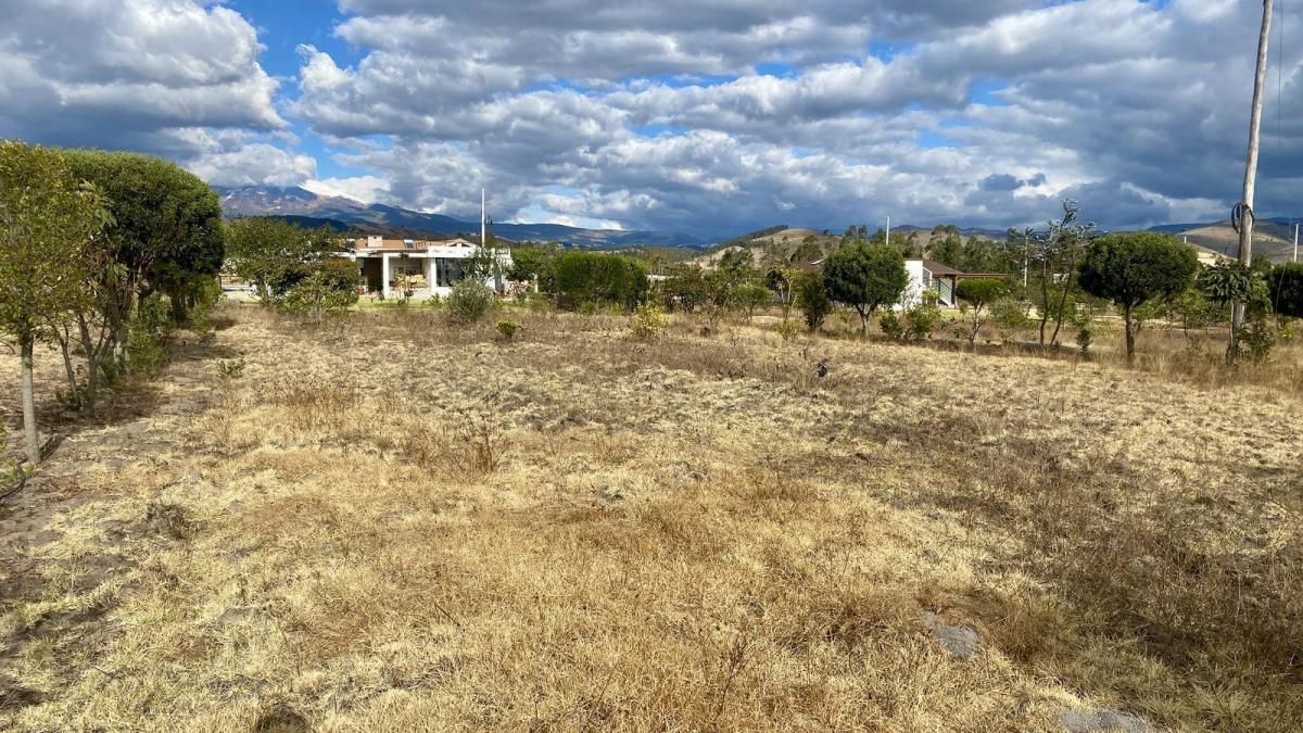 Terreno de 800 m² de Venta en Tabacundo (Urb. Hacienda La Pradera) — imagen 9