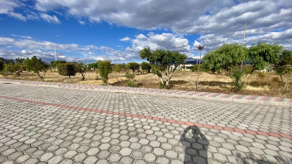 Terreno de 800 m² de Venta en Tabacundo (Urb. Hacienda La Pradera) — imagen 7
