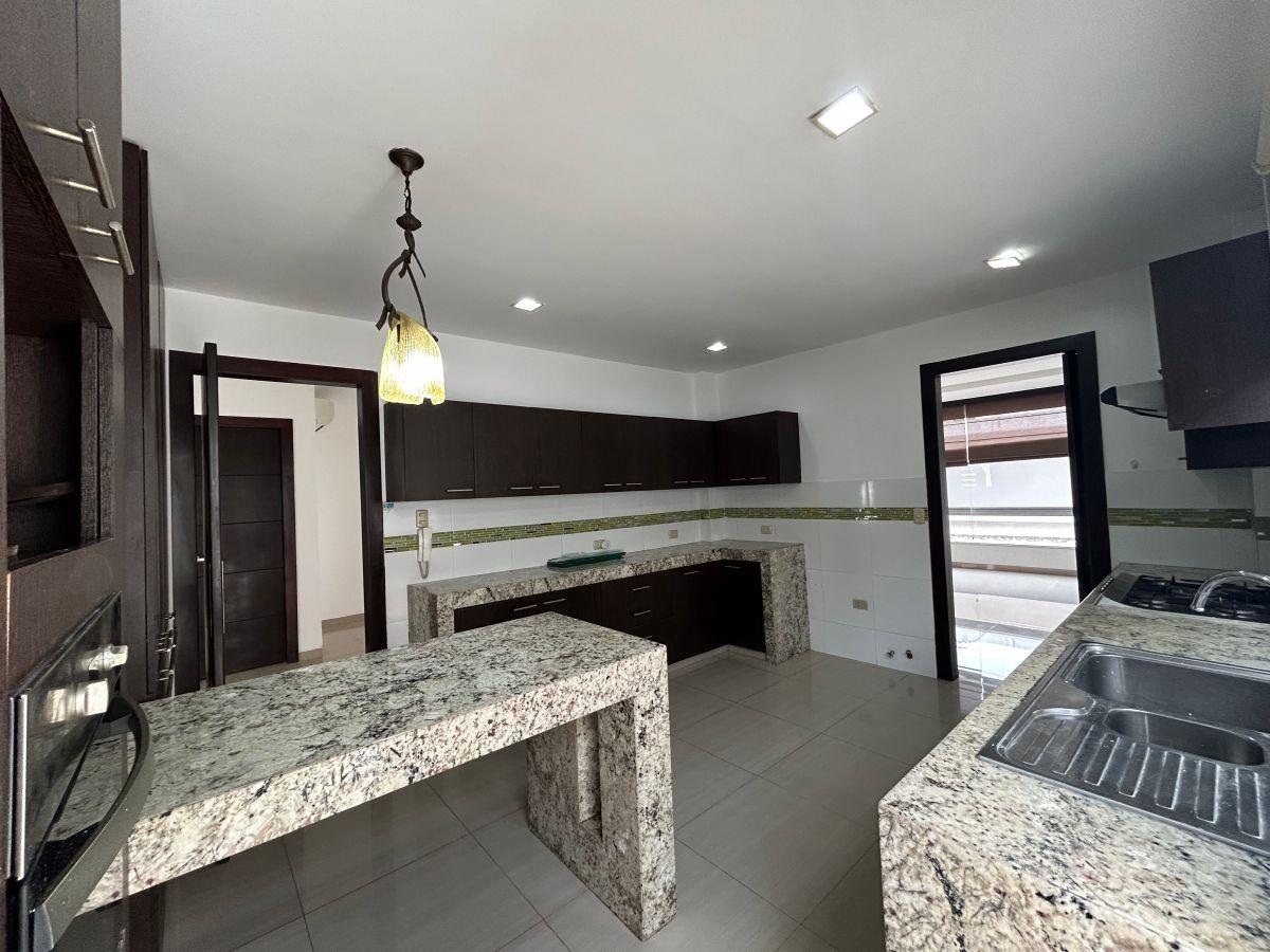 Se Vende Cómoda Casa en Puerto Azul, Guayas — imagen 9