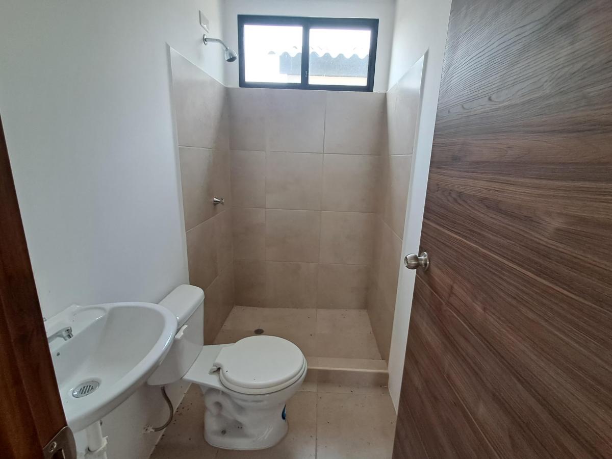 Casa por Estrenar de Venta en La Urbanización Los Prados, Vía a Salitre. Guayas — imagen 3