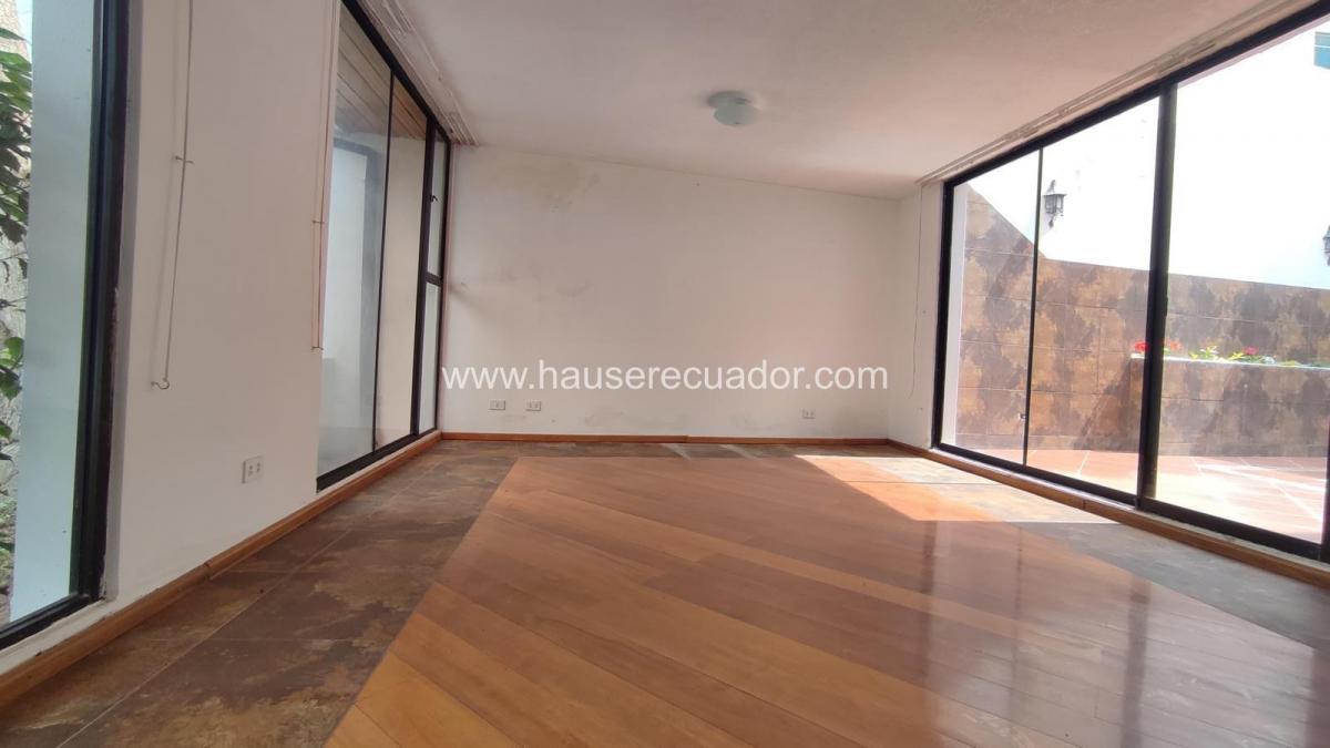 Casa 4 Habitaciones| Urbanizaciónseguridad 24/7, Amplias Áreas Comunales, Variedad de Auto Servicios — imagen 2