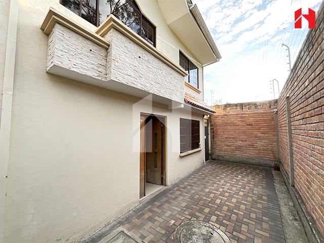 Vendo Amplia Casa en #cuenca – Sector y Cebollar (Cv3971), Azuay — imagen 10