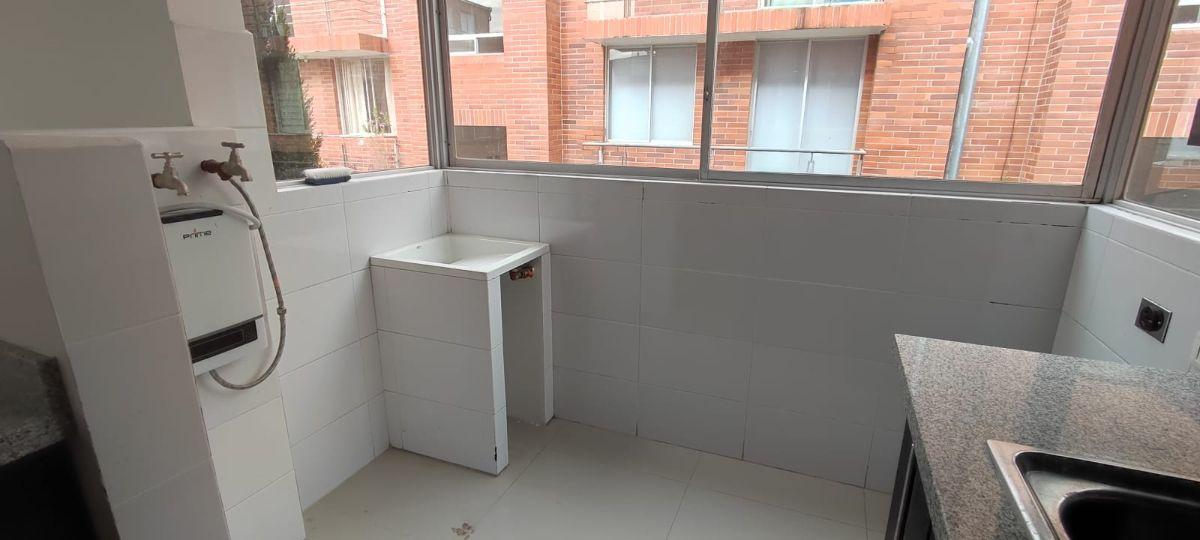 Carcelen Departamento de 3 Dorm., con Balcón y Seguridad 24 Horas — imagen 3