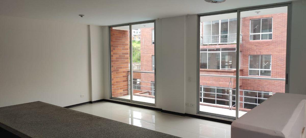 Carcelen Departamento de 3 Dorm., con Balcón y Seguridad 24 Horas — imagen 2