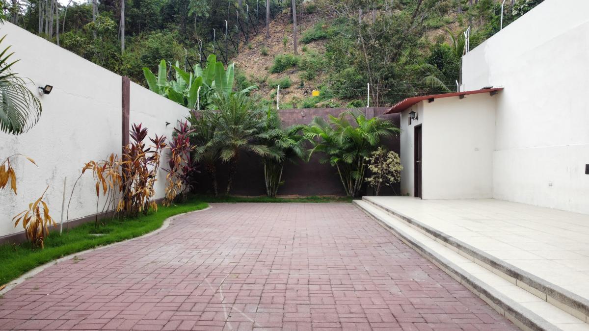 Bosques de La Costa Vendo Villa, Guayas — imagen 9