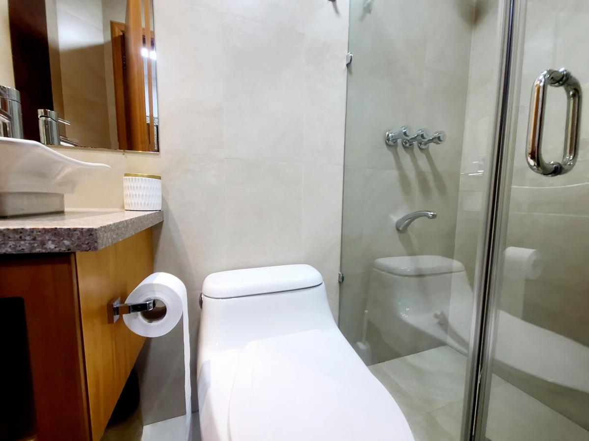 Penthouse de Lujo en Venta Av 3 de Noviembre, Azuay — imagen 3